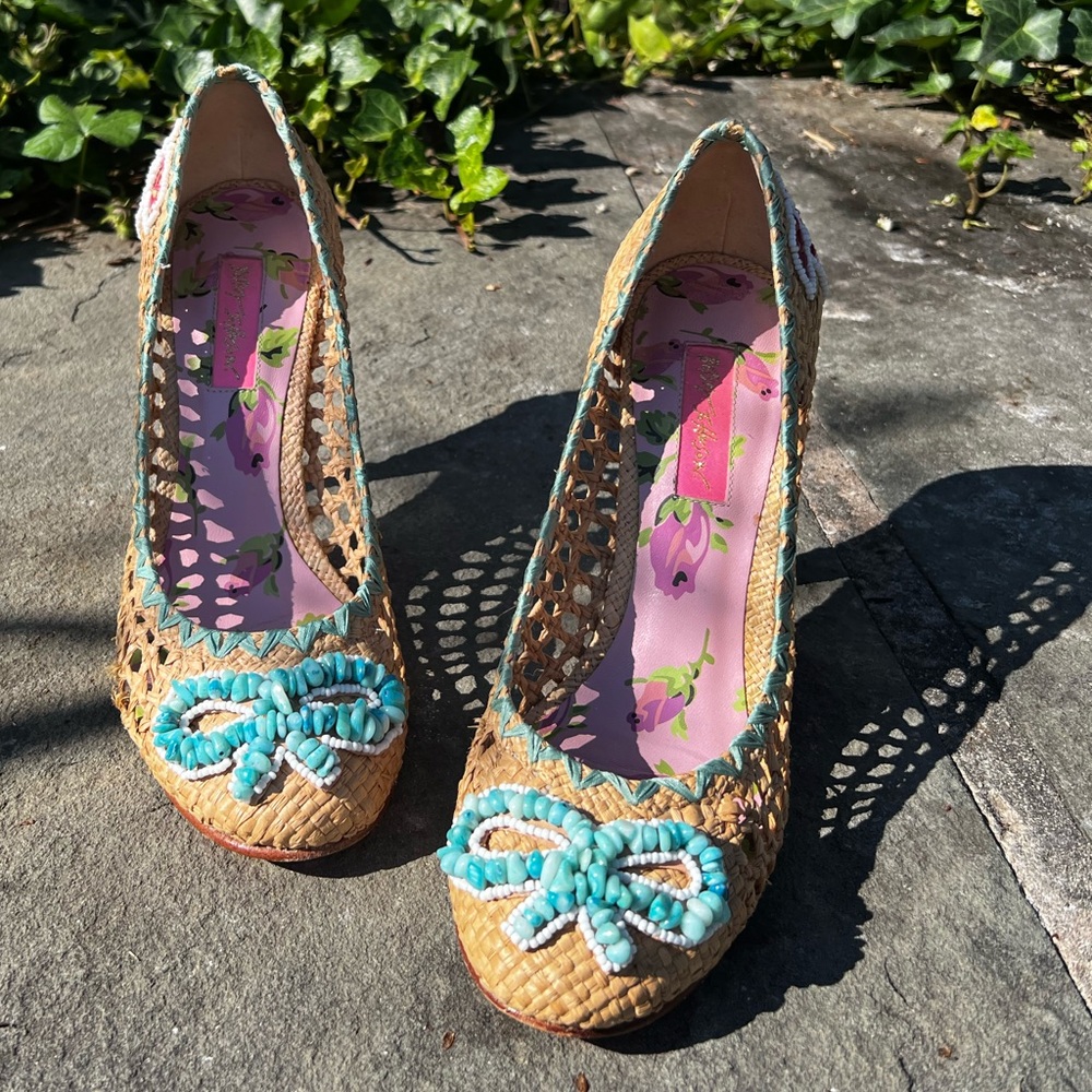 Betsey Johnson Vero Cuoio Turquoise Beaded Straw Pumps Size 8 1/2 Some Damage